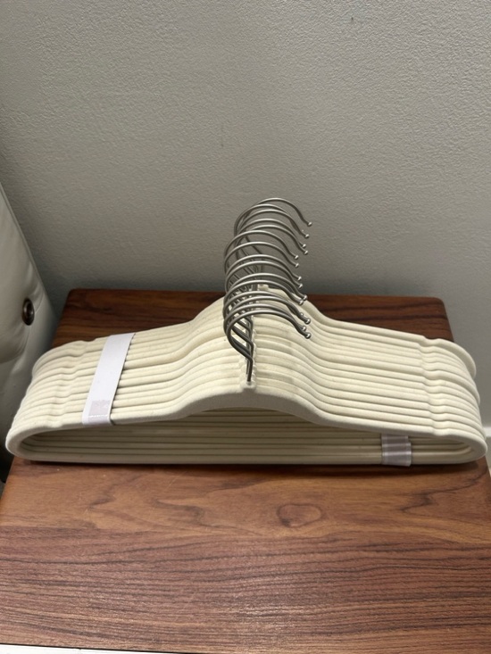 Other - Cream Velvet Slim Space-Saving Hangers - Set of 10